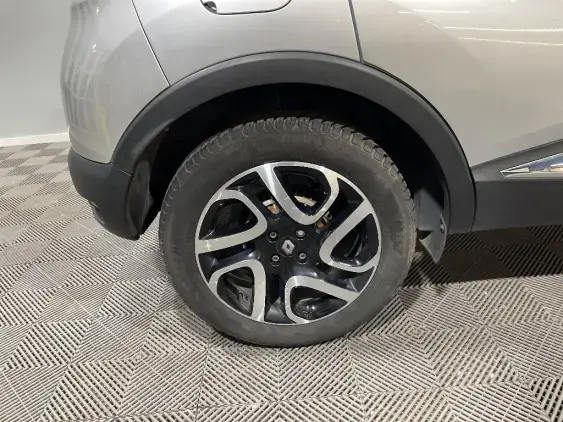 RENAULT CAPTUR - voiture d'occasion - Photo 25