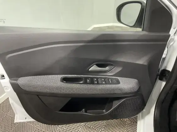 DACIA SANDERO III - voiture d'occasion - Photo 19