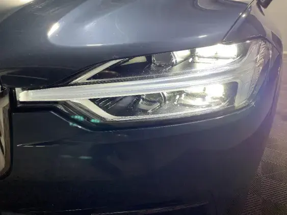 VOLVO XC60 II - voiture d'occasion - Photo 22