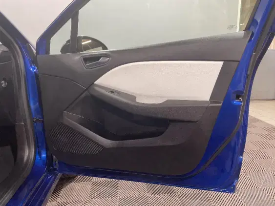 RENAULT CLIO V - voiture d'occasion - Photo 20