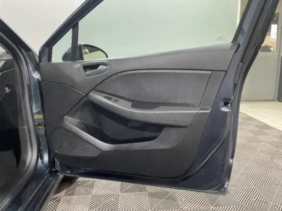 RENAULT CLIO V - voiture d'occasion - Photo 20