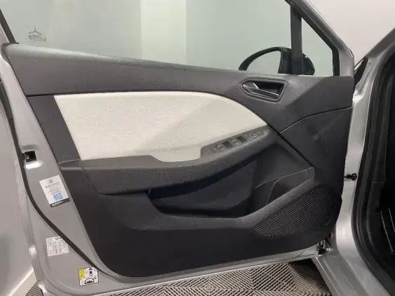 RENAULT CLIO V - voiture d'occasion - Photo 19