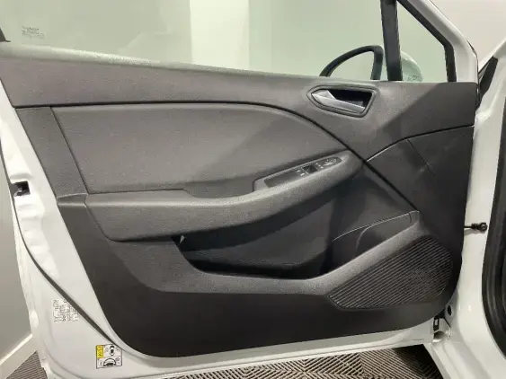 RENAULT CLIO V - voiture d'occasion - Photo 18