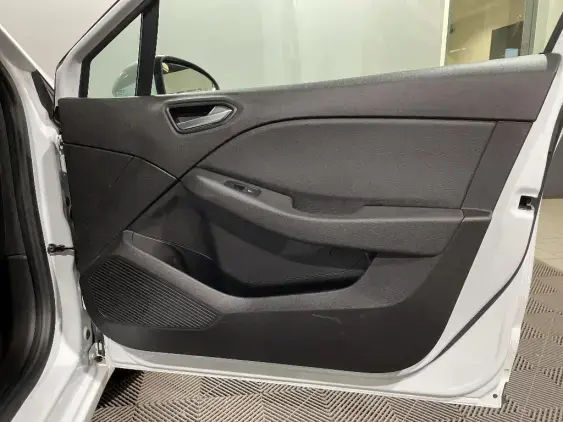 RENAULT CLIO V - voiture d'occasion - Photo 19