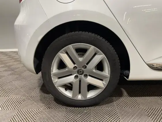 RENAULT CLIO V - voiture d'occasion - Photo 24