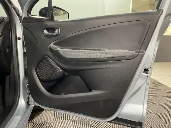 RENAULT ZOE - voiture d'occasion - Photo 20