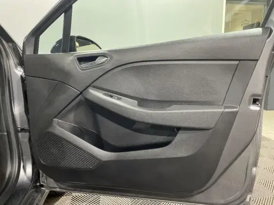 RENAULT CLIO V - voiture d'occasion - Photo 19