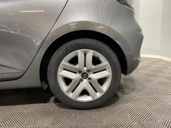 RENAULT CLIO V - voiture d'occasion - Photo 23