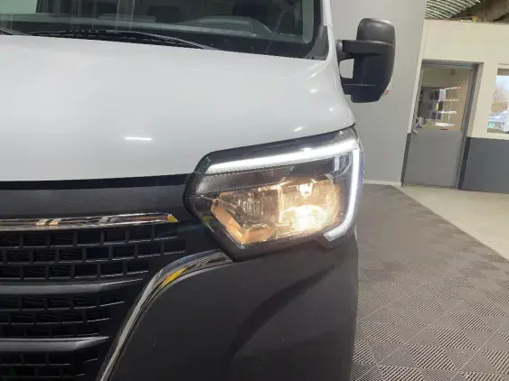 RENAULT MASTER III - voiture d'occasion - Photo 18