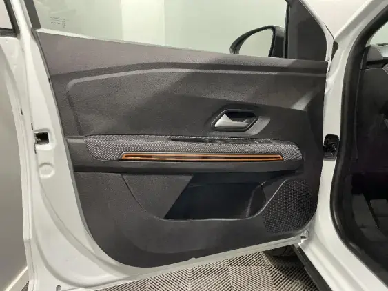 DACIA SANDERO III - voiture d'occasion - Photo 17