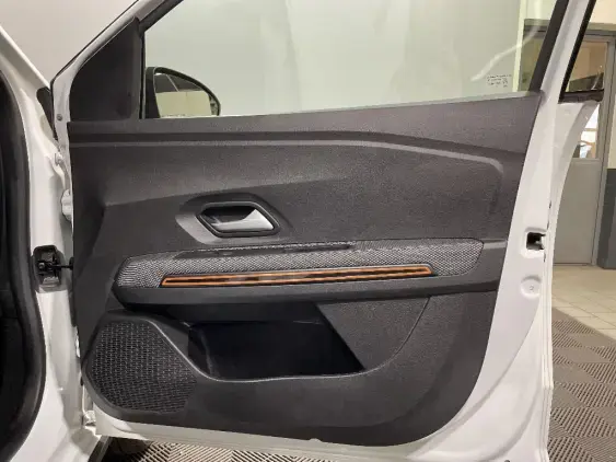 DACIA SANDERO III - voiture d'occasion - Photo 18