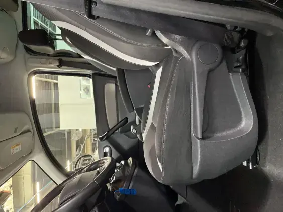 RENAULT KANGOO II - voiture d'occasion - Photo 18