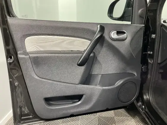 RENAULT KANGOO II - voiture d'occasion - Photo 19