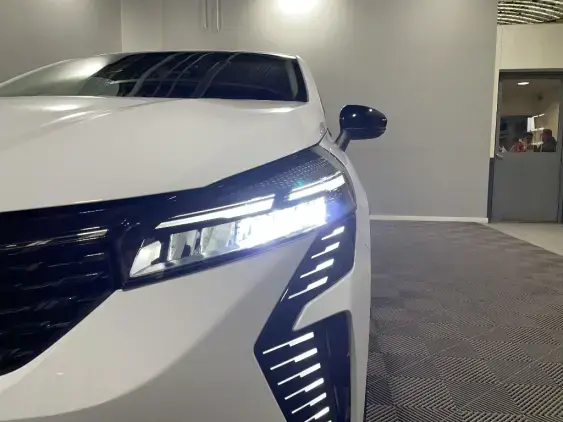 RENAULT CLIO V - voiture d'occasion - Photo 22