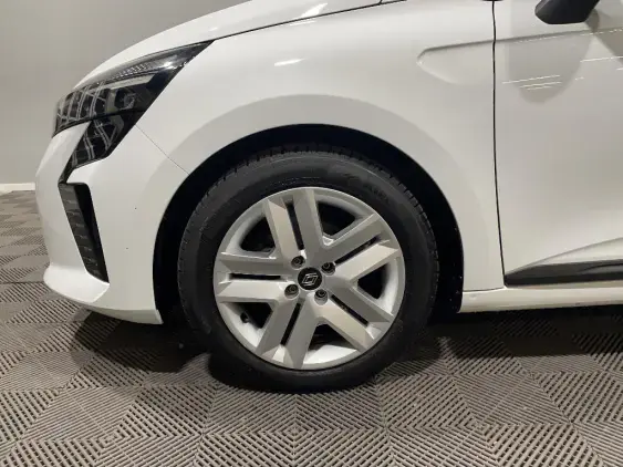 RENAULT CLIO V - voiture d'occasion - Photo 23