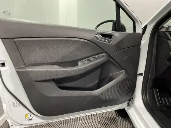 RENAULT CLIO V - voiture d'occasion - Photo 19