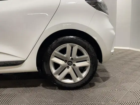 RENAULT CLIO V - voiture d'occasion - Photo 24