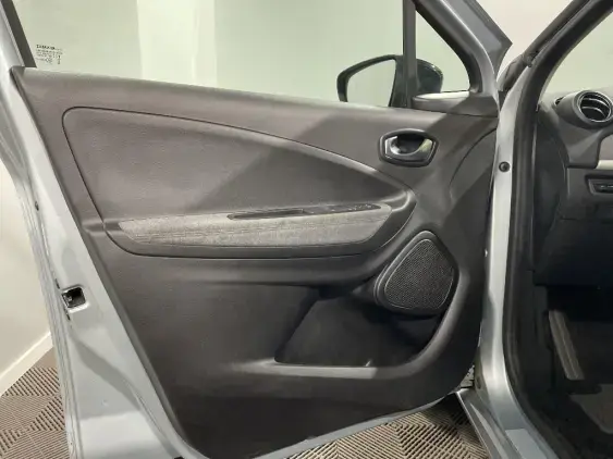 RENAULT ZOE - voiture d'occasion - Photo 19