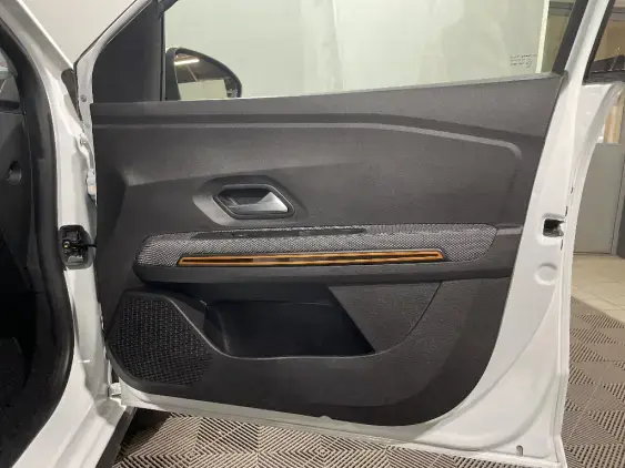 DACIA SANDERO III - voiture d'occasion - Photo 20