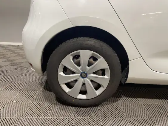 RENAULT ZOE - voiture d'occasion - Photo 24