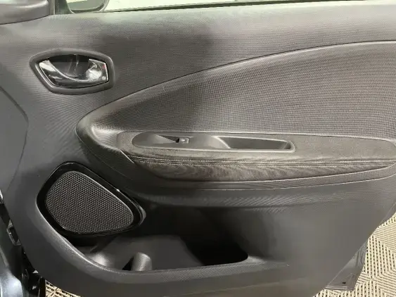 RENAULT ZOE - voiture d'occasion - Photo 19