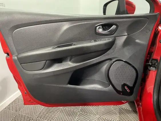 RENAULT CLIO IV - voiture d'occasion - Photo 18