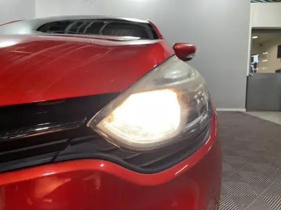 RENAULT CLIO IV - voiture d'occasion - Photo 21