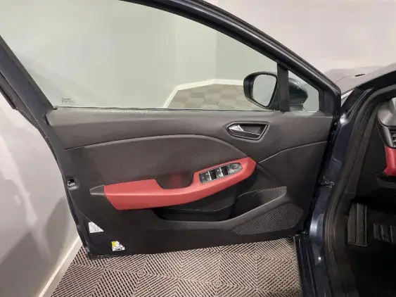 RENAULT CLIO V - voiture d'occasion - Photo 19