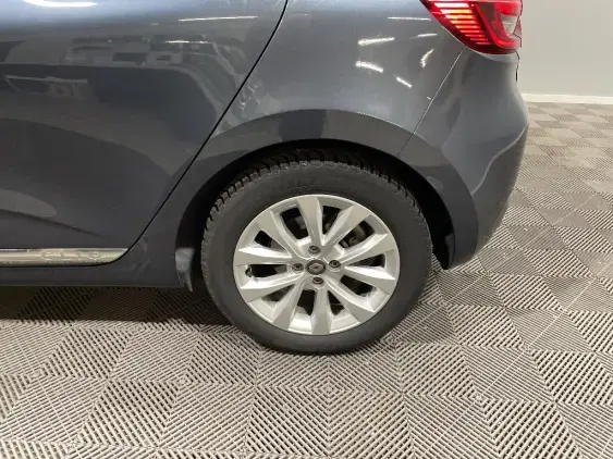 RENAULT CLIO V - voiture d'occasion - Photo 24