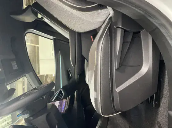 RENAULT SCENIC V ELECTRIQUE - voiture d'occasion - Photo 17