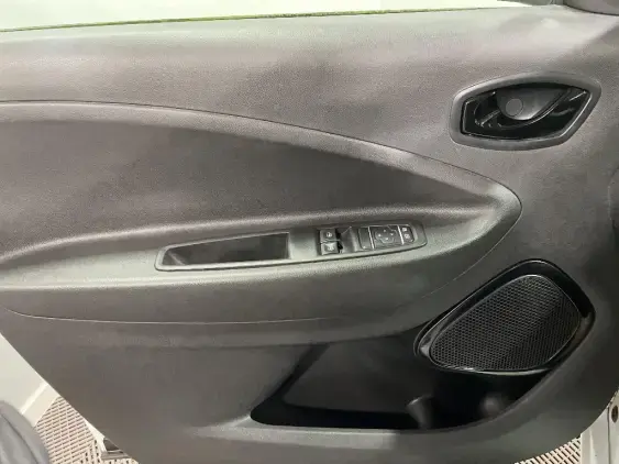 RENAULT ZOE - voiture d'occasion - Photo 14