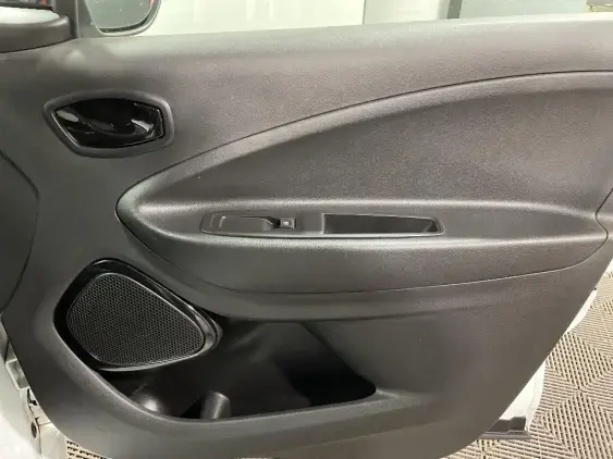 RENAULT ZOE - voiture d'occasion - Photo 15