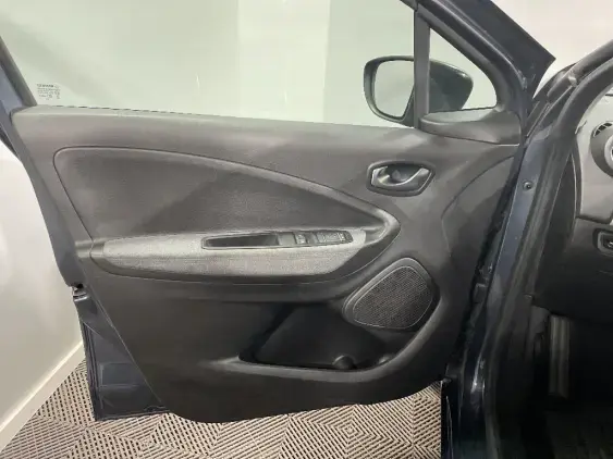 RENAULT ZOE - voiture d'occasion - Photo 19
