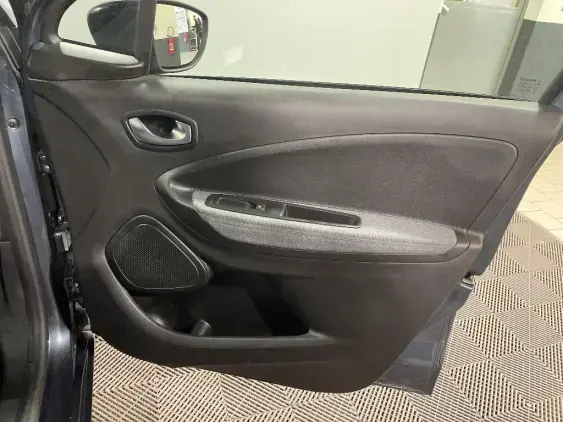 RENAULT ZOE - voiture d'occasion - Photo 20