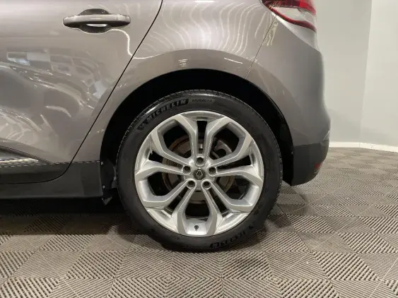 RENAULT SCENIC IV - voiture d'occasion - Photo 24