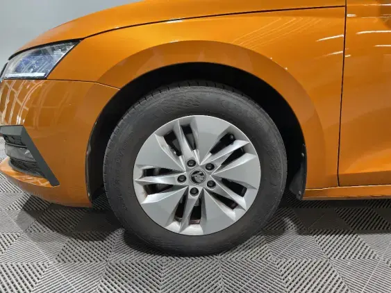 SKODA OCTAVIA IV - voiture d'occasion - Photo 22