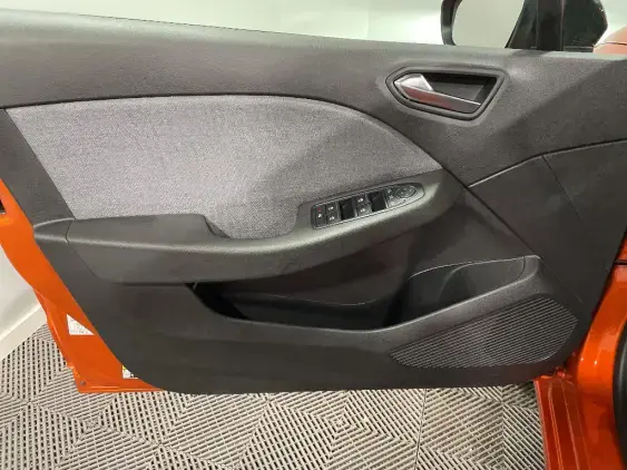 RENAULT CLIO V - voiture d'occasion - Photo 19