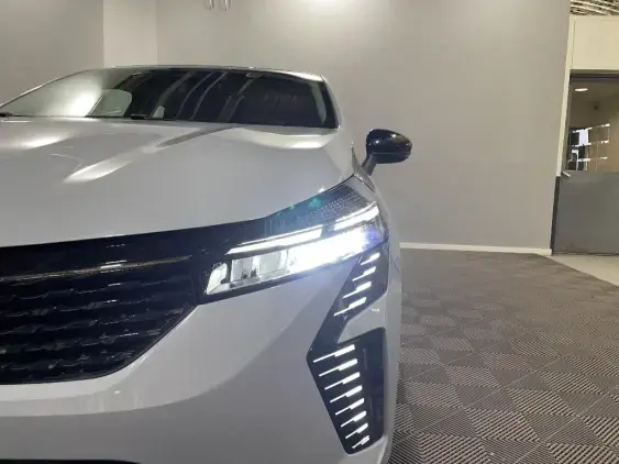 RENAULT CLIO V - voiture d'occasion - Photo 22