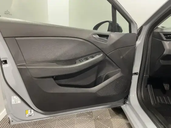 RENAULT CLIO V - voiture d'occasion - Photo 19