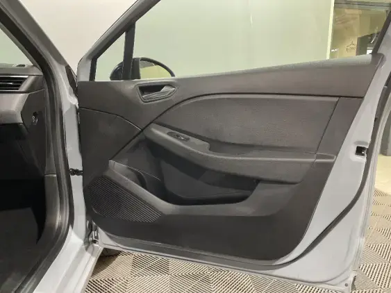 RENAULT CLIO V - voiture d'occasion - Photo 20