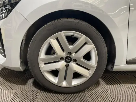 RENAULT CLIO V - voiture d'occasion - Photo 23