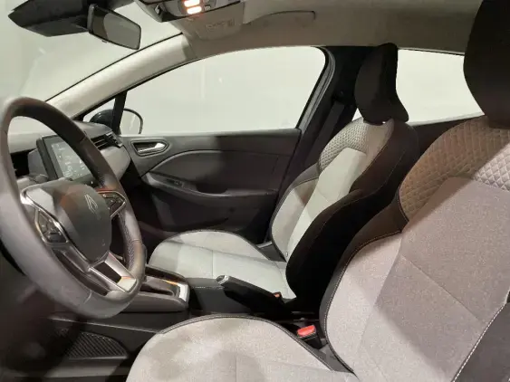 RENAULT CLIO V - voiture d'occasion - Photo 18