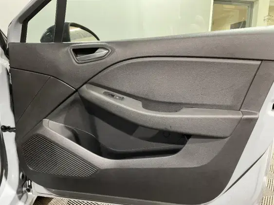 RENAULT CLIO V - voiture d'occasion - Photo 20