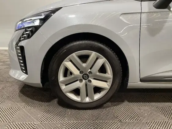 RENAULT CLIO V - voiture d'occasion - Photo 23