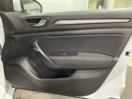 RENAULT MEGANE IV - voiture d'occasion - Photo 19