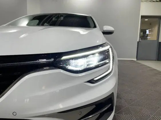 RENAULT MEGANE IV - voiture d'occasion - Photo 21