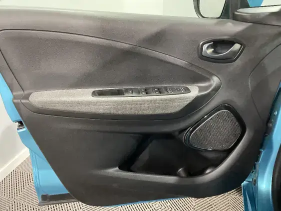 RENAULT ZOE - voiture d'occasion - Photo 19