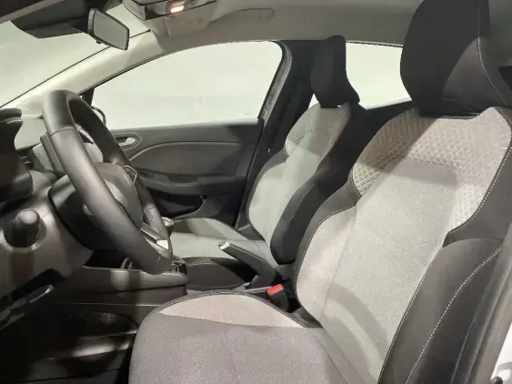 RENAULT CLIO V - voiture d'occasion - Photo 18