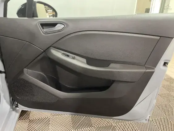 RENAULT CLIO V - voiture d'occasion - Photo 20