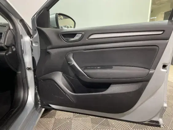 RENAULT MEGANE IV - voiture d'occasion - Photo 20